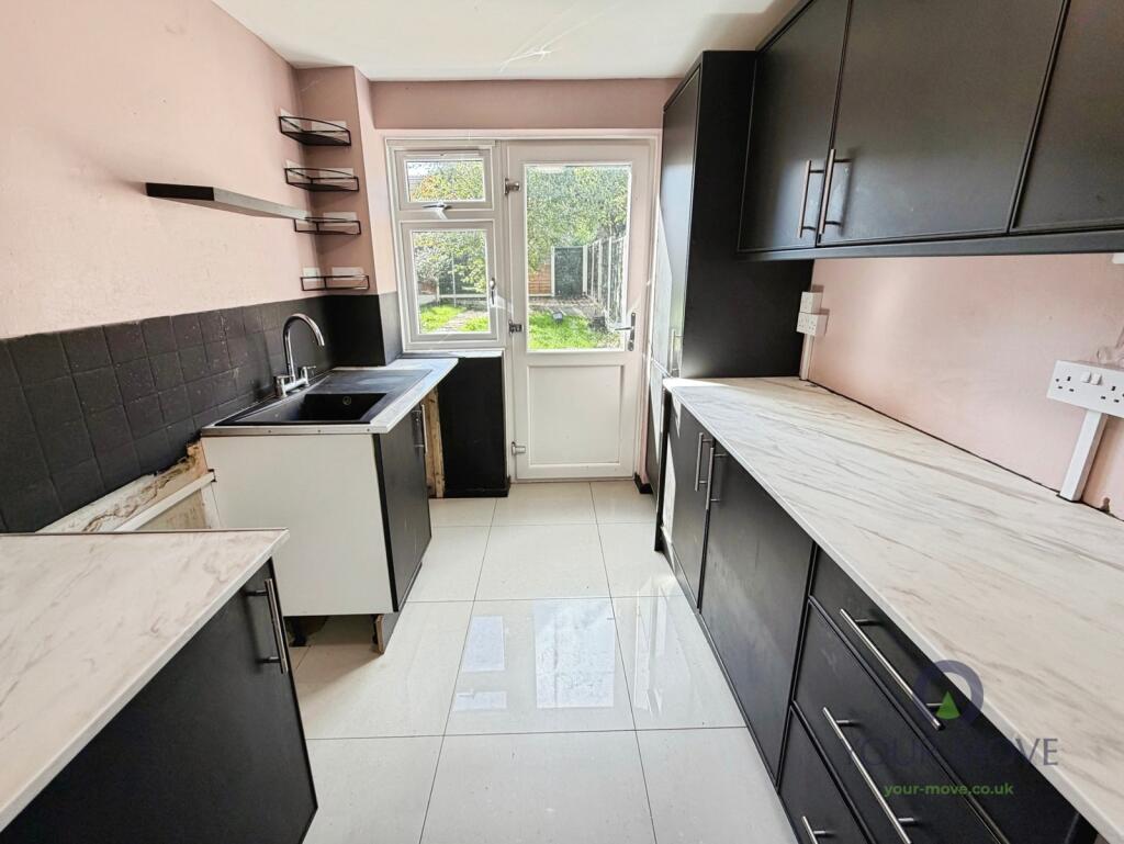 Apartment in Sandwell, Burnt Tree - View 3