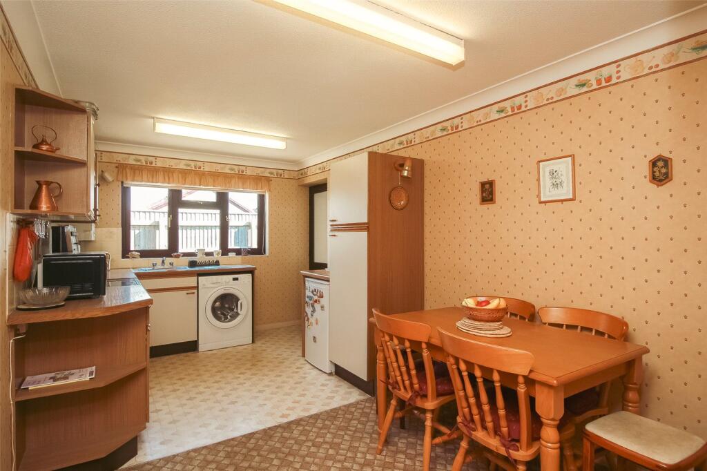 West Moor Way, Northam, Bideford, EX39 photo 4