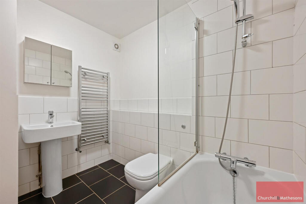 Apartment in London - More
