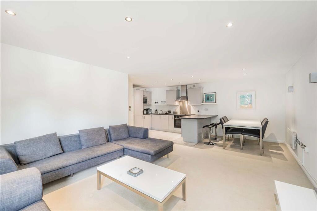 Apartment in London, Bermondsey Village, The Borough - View 2