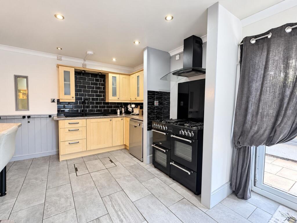 House in Taunton, Bathpool - More