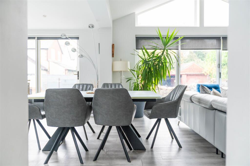 House in Sheffield - View 4