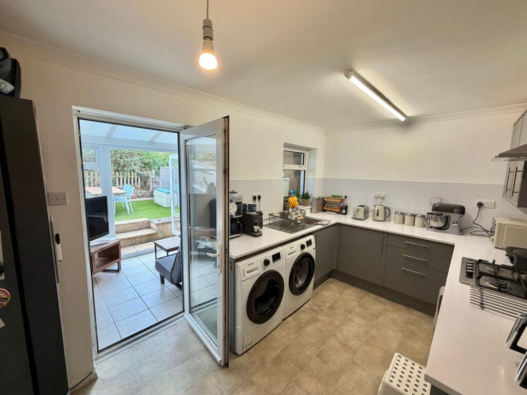 House in Taunton - View 4