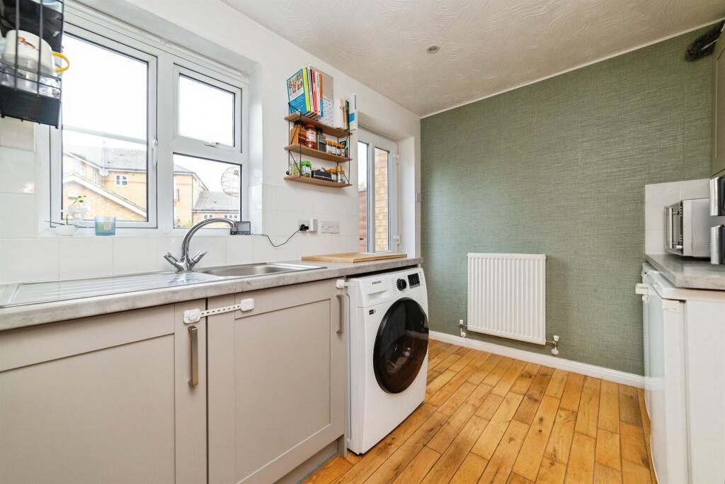 House in North Hertfordshire, Great Ashby - More