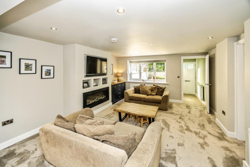 Bracken Road, Brighouse, HD6 photo 3