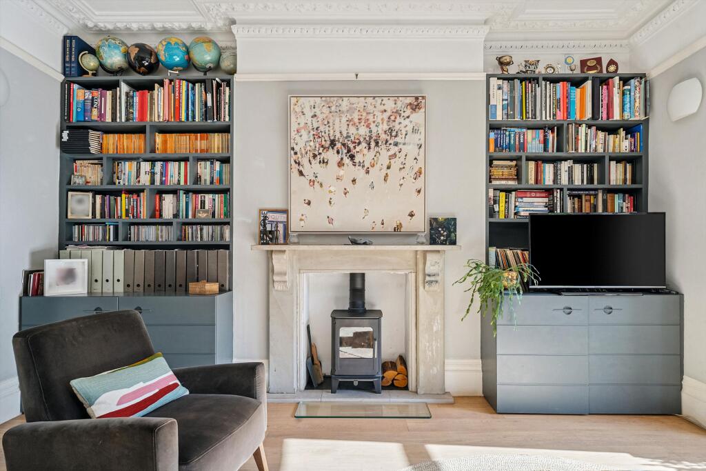 House in London, Dulwich Village - More