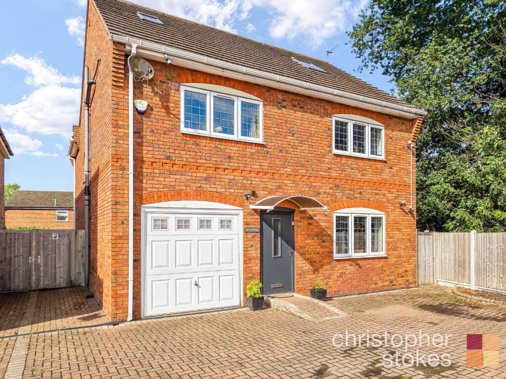 5-bed detached on Brookfield Lane West, Cheshunt, Hertfordshire, EN8 0QH, £685,000