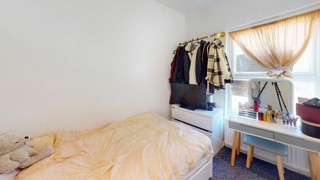 Main image of property: Norwood High Street, London, SE27