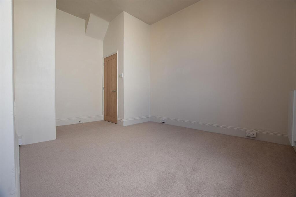 Apartment in St Leonards-on-Sea, St Leonards Green - View 5
