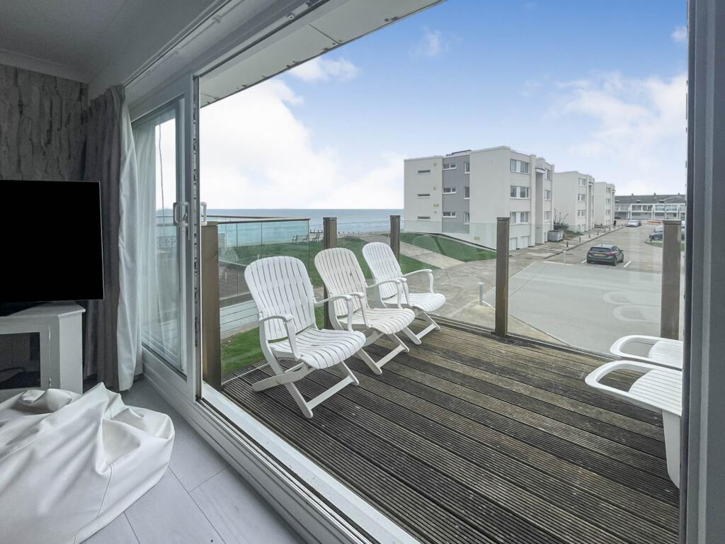 House in Chichester, East Wittering - View 4