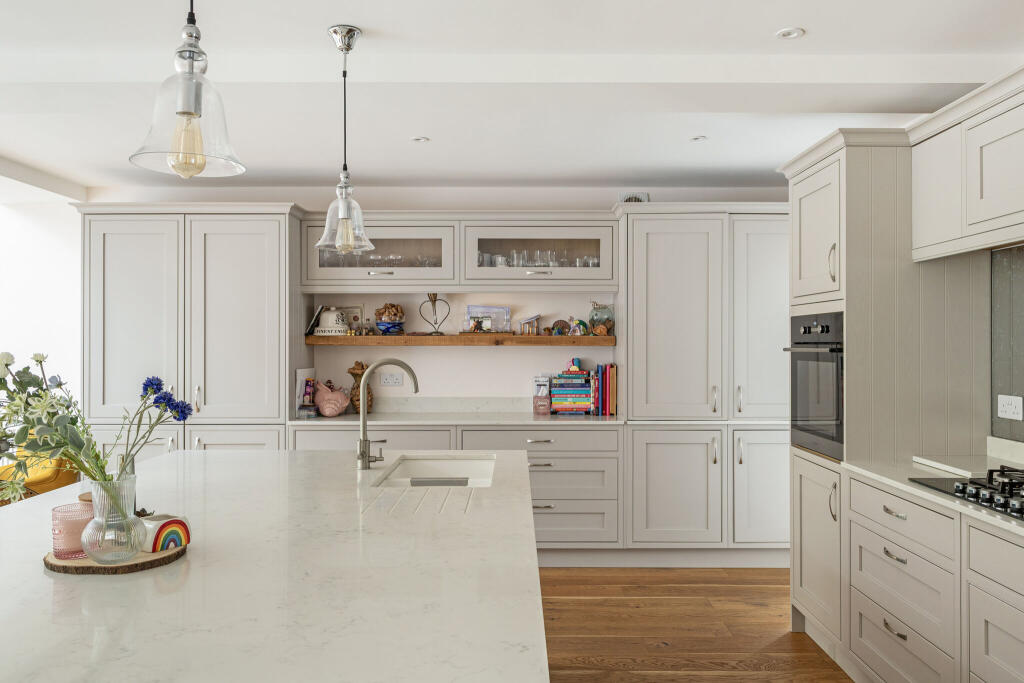 Meadow Walk, Harpenden, AL5 photo 5