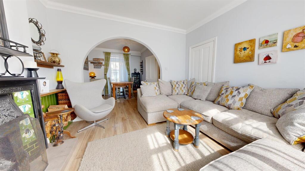 House in Weymouth, Dorset - View 2