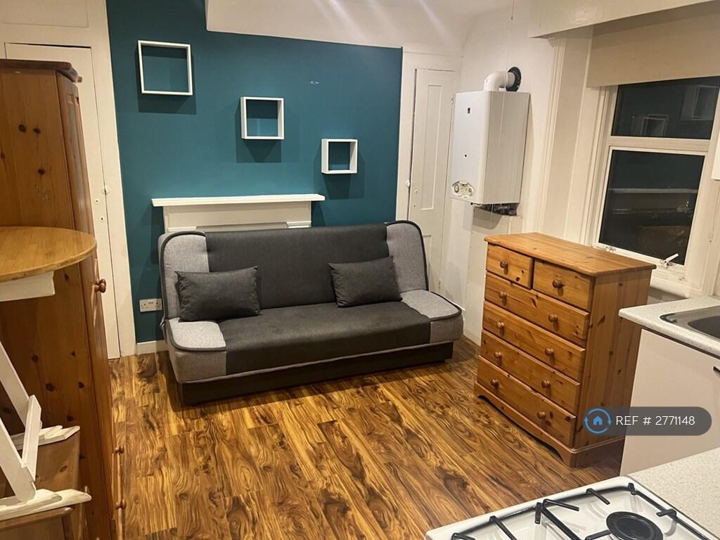 Main image of property: Leigham Court Road, London, SW16