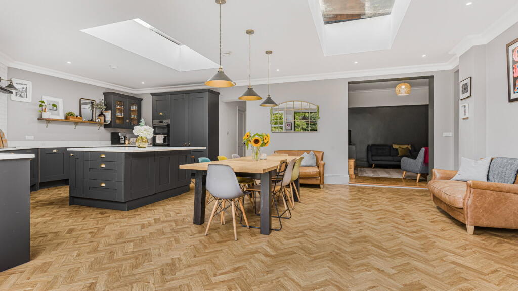 Bishops Road,Sutton Coldfield,B73 6HX photo 5