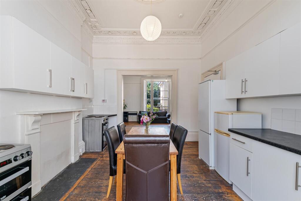 1 bedroom house share for rent
