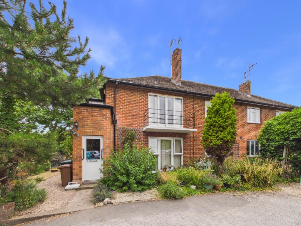 Main image of property: Manor Court, Barrow-on-Trent