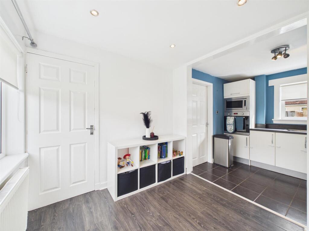 House in Paisley, Renfrewshire - View 4