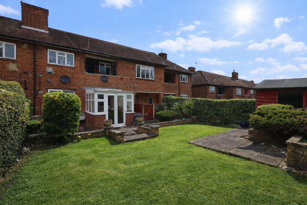 Main image of property: Faringdon Avenue, Romford, RM3