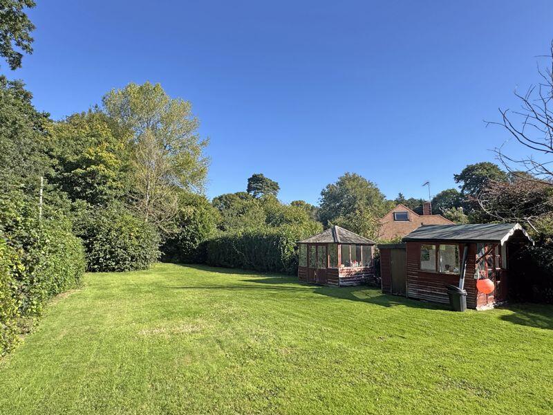 Manor Close, Sidmouth photo 3