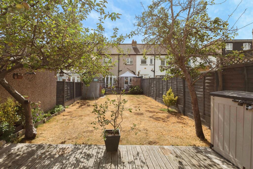 House in London - View 5