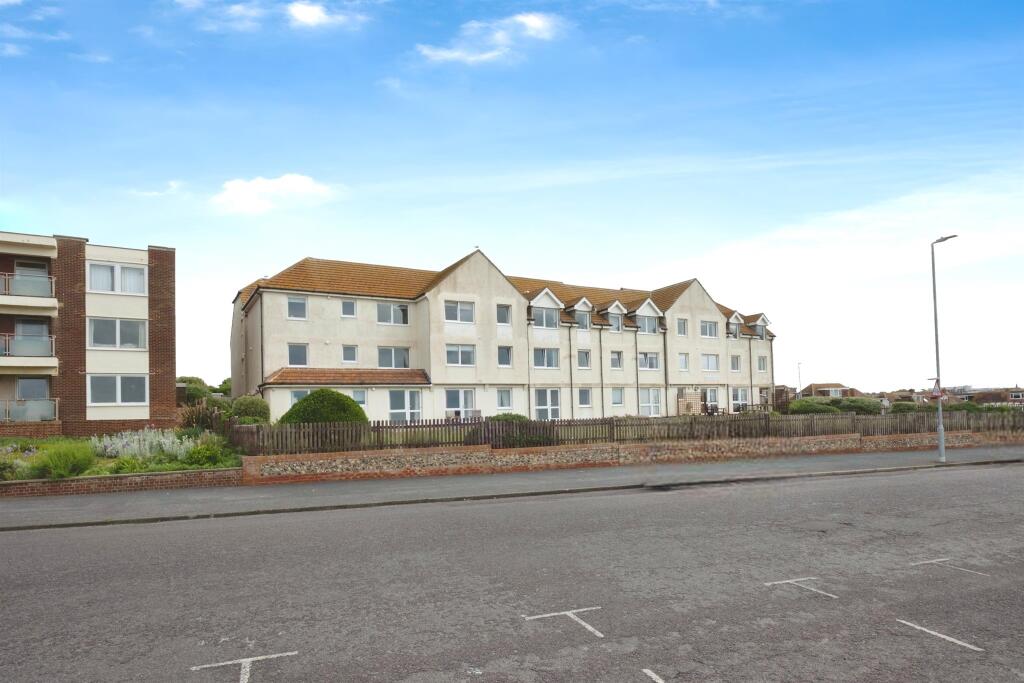 Marine Parade, SEAFORD photo 3