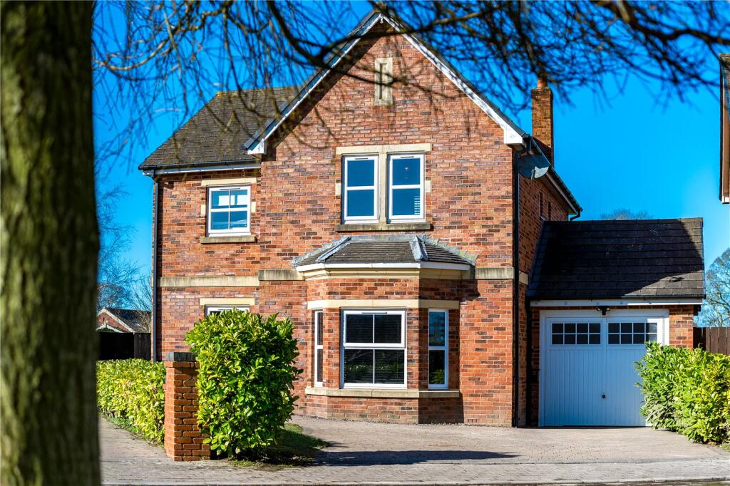 4-bed detached on The Rowans, Greenhalgh, Preston, Lancashire, £350,000