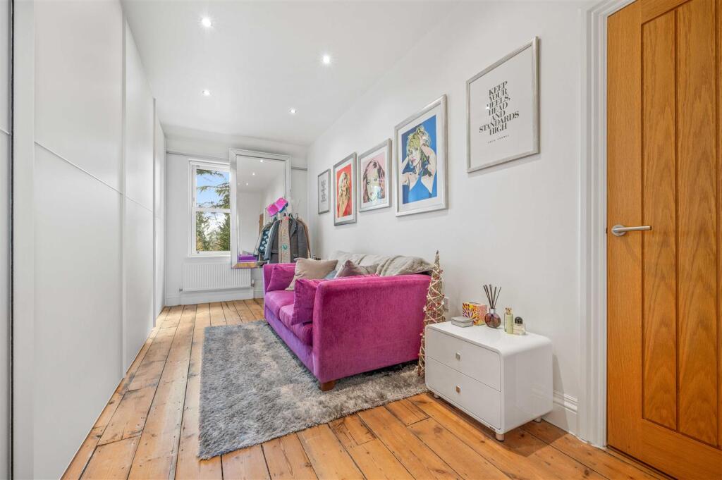 Additional image 13 of Stratford Road, Henley-In-Arden