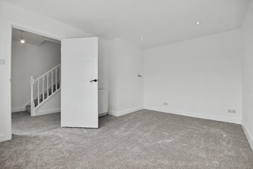 House in Paisley - More