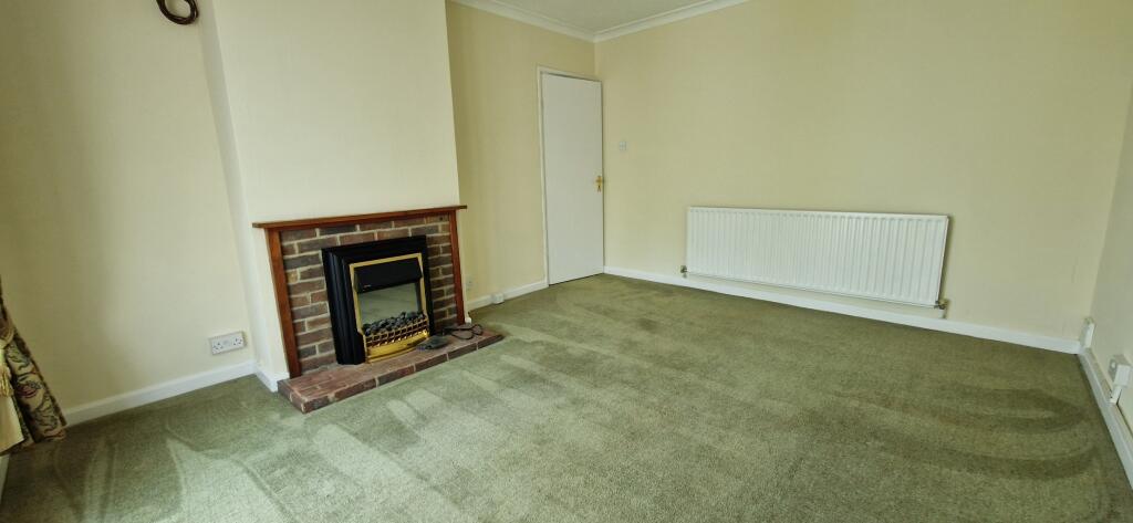 Windsor Road, Gravesend, Kent, DA12 photo 3
