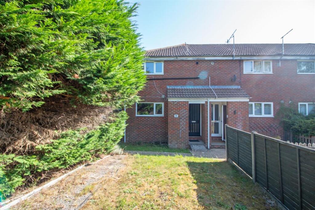 Main image of property: Spruce Avenue, Waterlooville, PO7 8HR