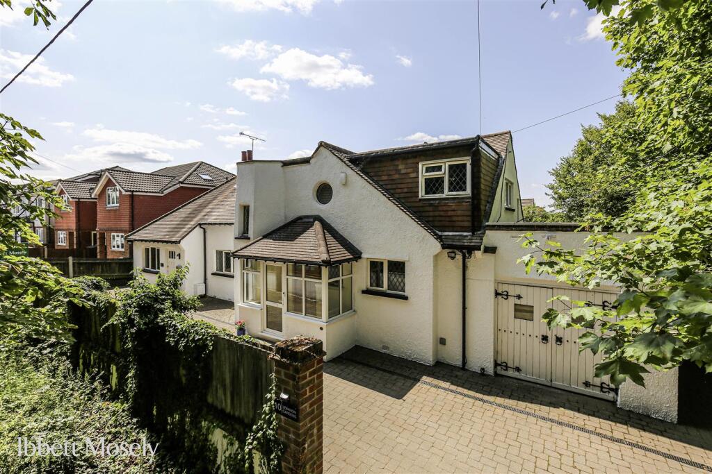 House in Tonbridge - View 2