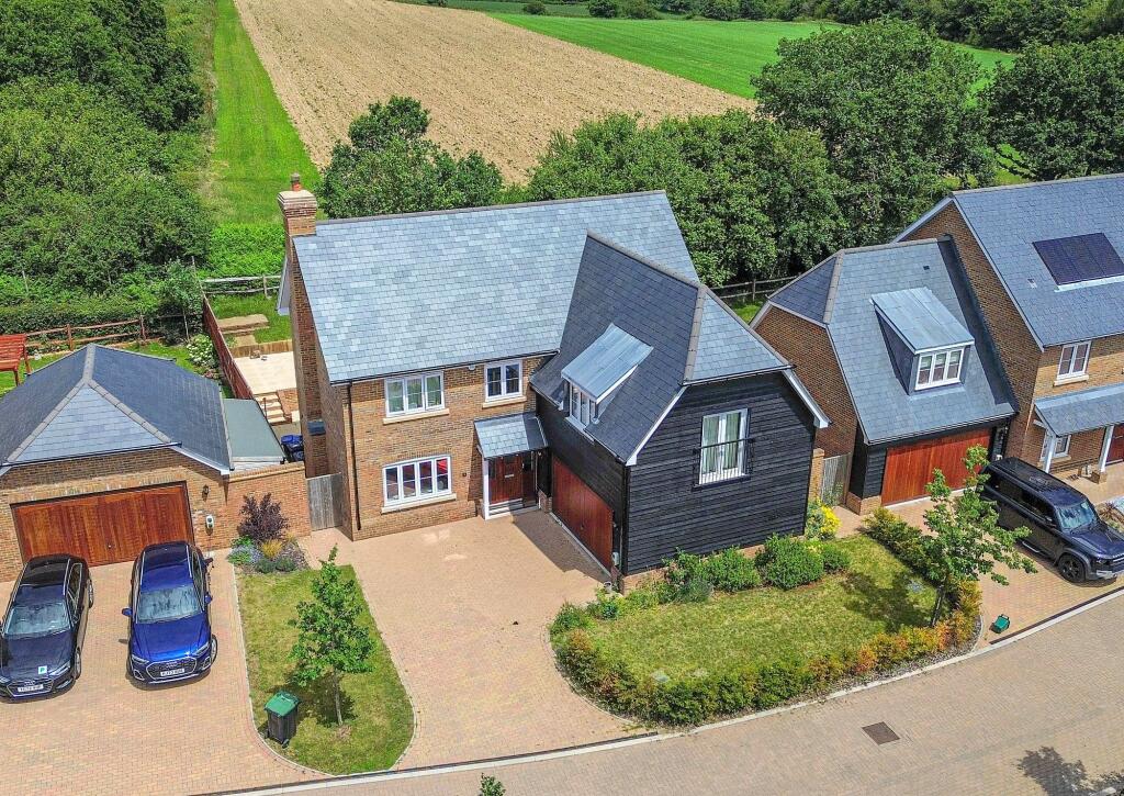 Main image of property: Town Wood Close, Lindfield, RH16