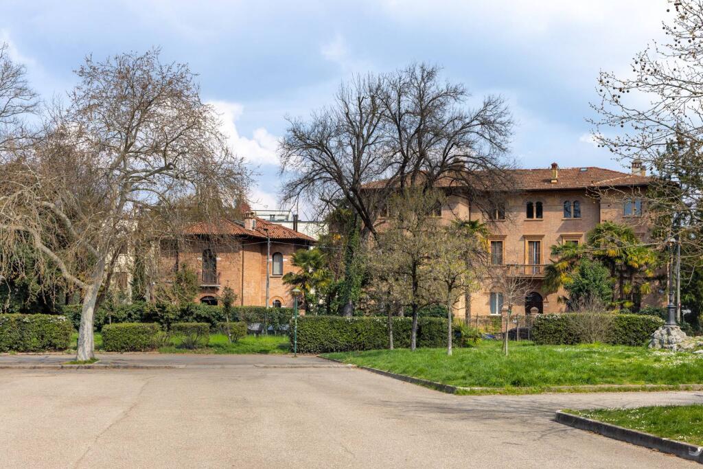 Main image of property: Emilia-Romagna, Bologna, Bologna