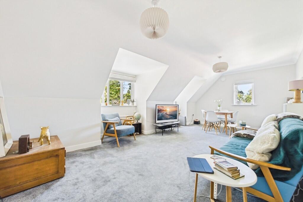 Apartment in Canterbury - View 5