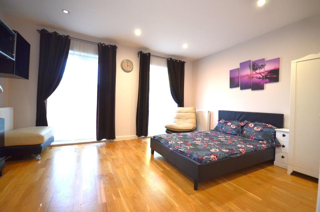 House in London - View 4