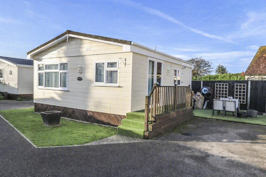 Haven Road, Hayling Island - View 4