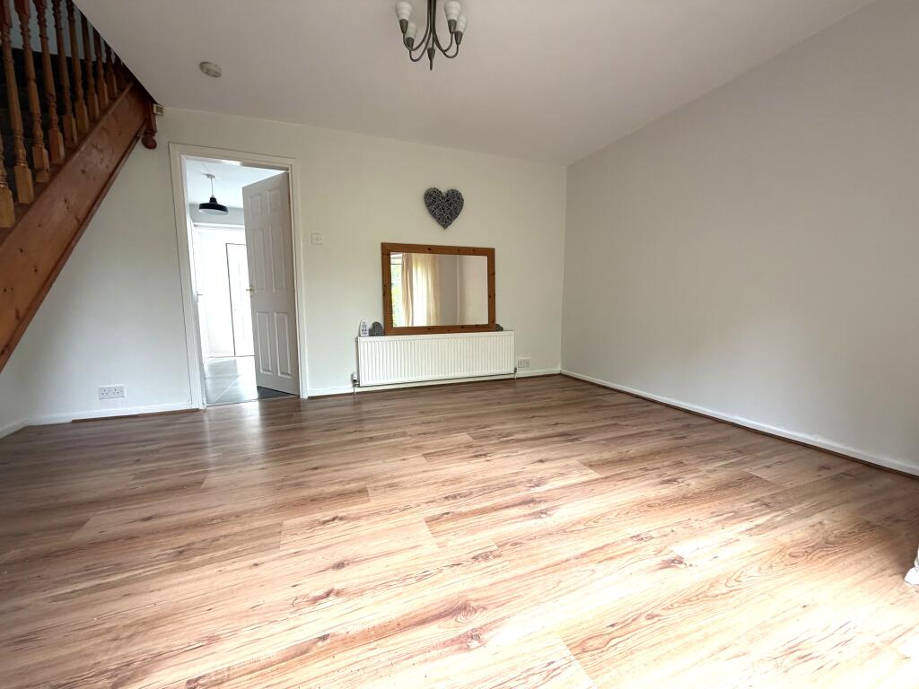 Wellington Street, Hazel Grove photo 3