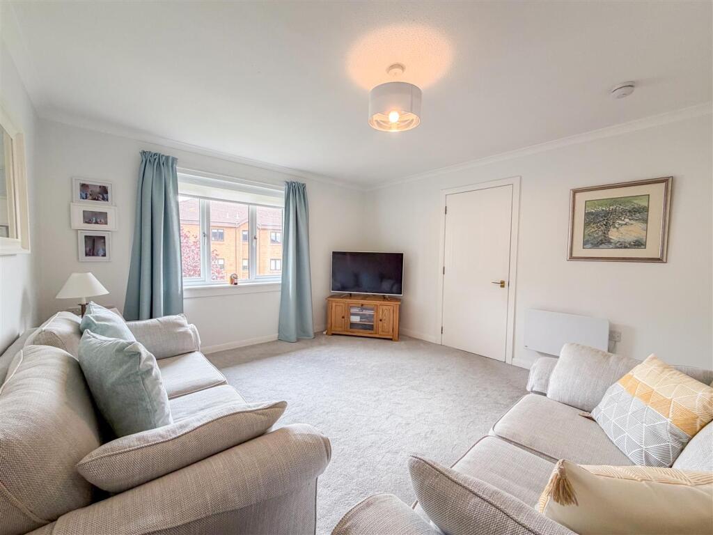 Apartment in Giffnock, East Renfrewshire - View 2