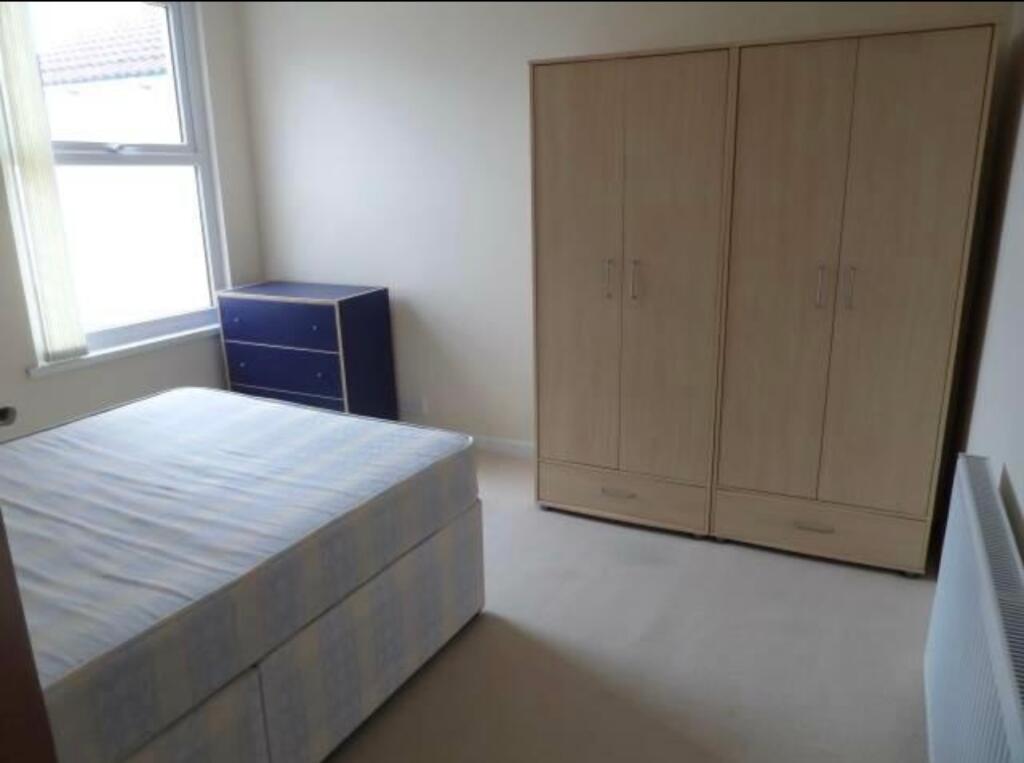 5 bedroom house for rent