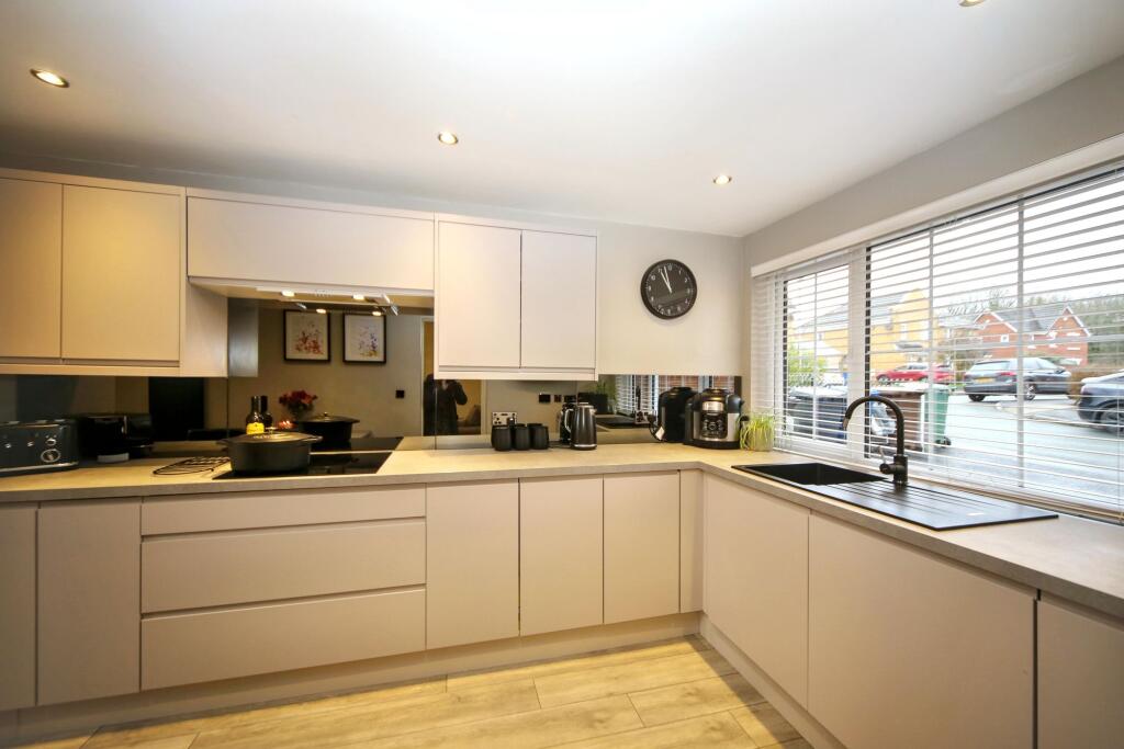 Birbeck Close, Wigan, WN3 photo 3