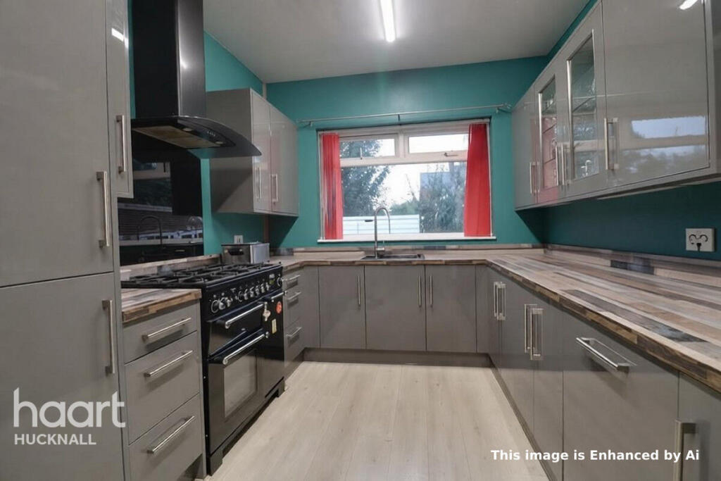 House in Ashfield, Sutton in Ashfield, Stanton Hill - More