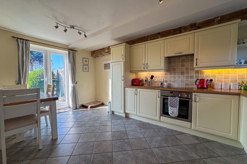 Manor Farm, Kilmeston, Alresford photo 4
