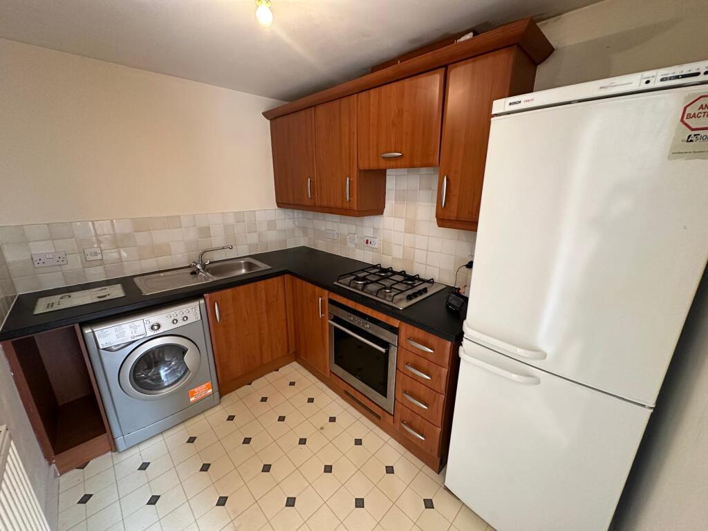 Apartment in Northampton - View 4