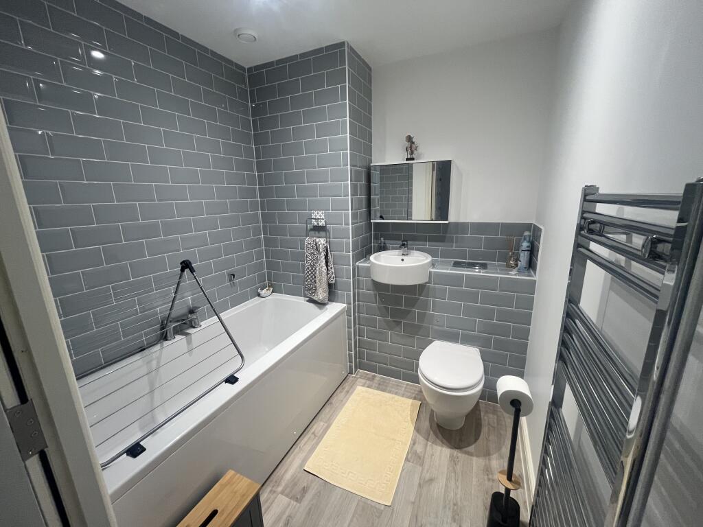 Apartment in Canterbury, St. Mildred's - More