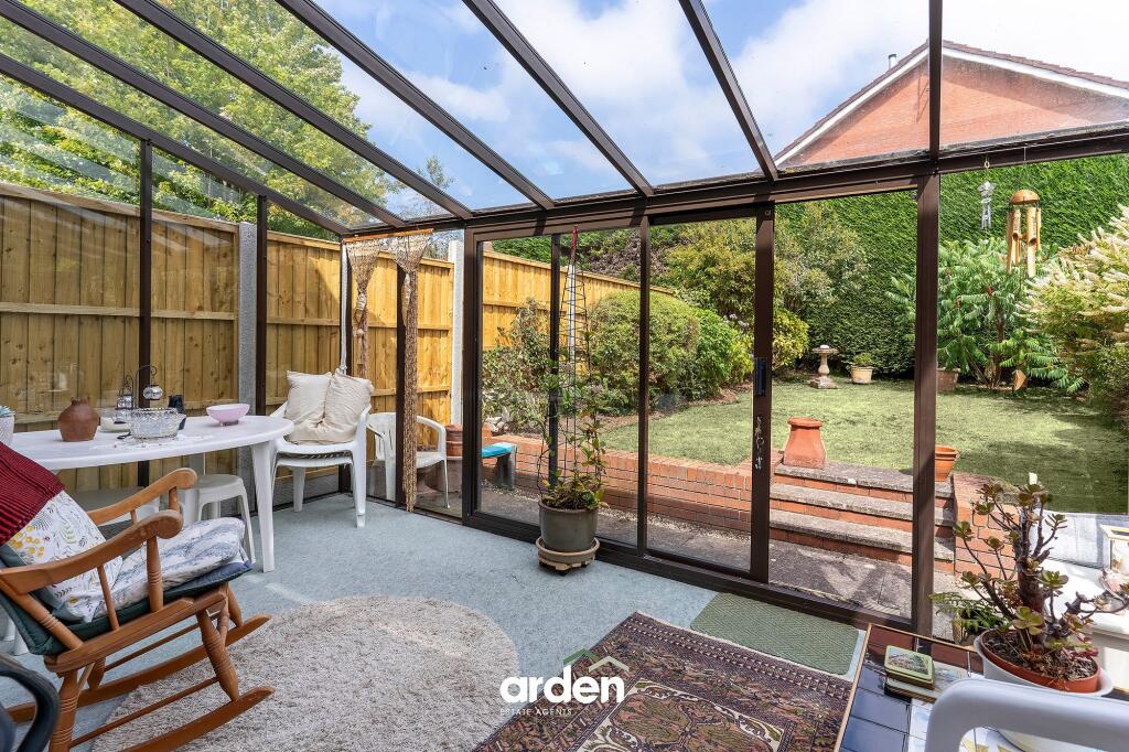 Linthurst Newtown, Blackwell, B60 photo 4
