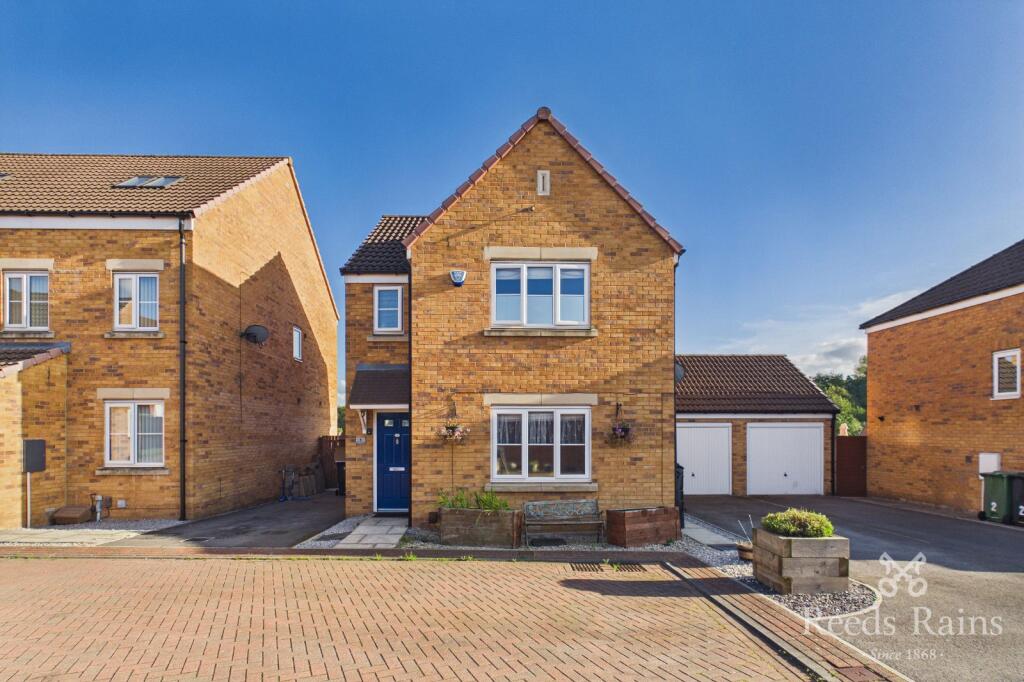 Main image of property: Daisy Hill Mews, Morley, Leeds, West Yorkshire, LS27