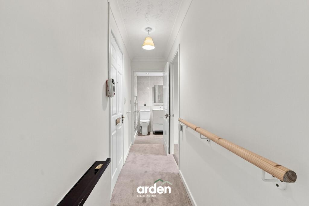Apartment in Worcester, Worcestershire - View 5