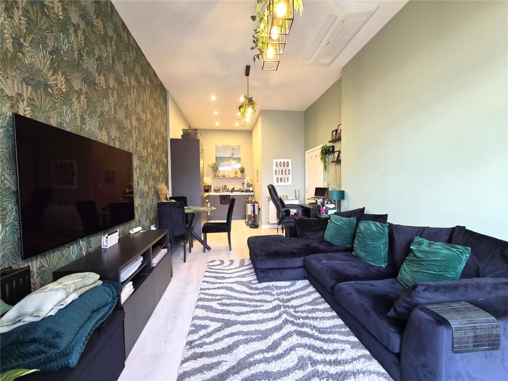 Carnation Gardens, Hayes, Greater London, UB3, Greater London