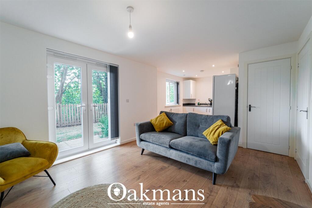Apartment in Coventry - More