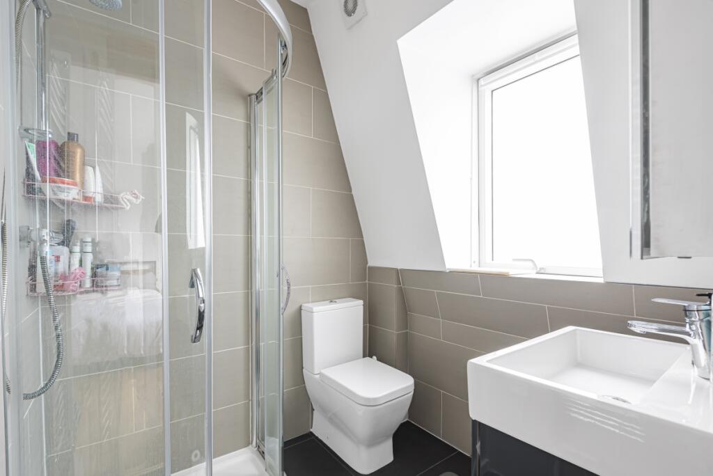 Apartment in London - View 5